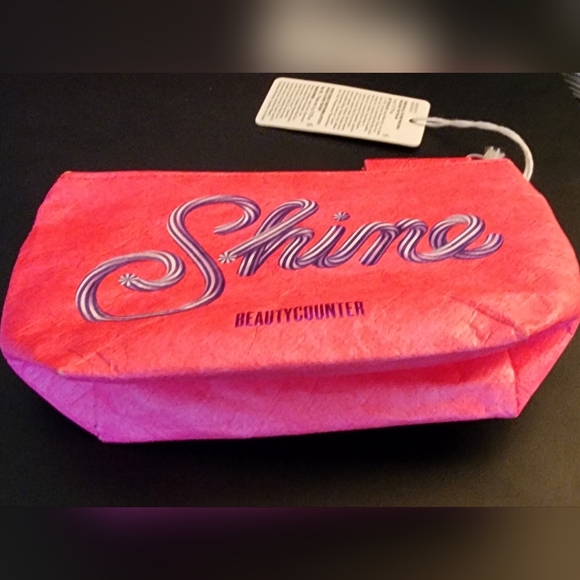 Beauty Counter Makeup Bag - Picture 2 of 3